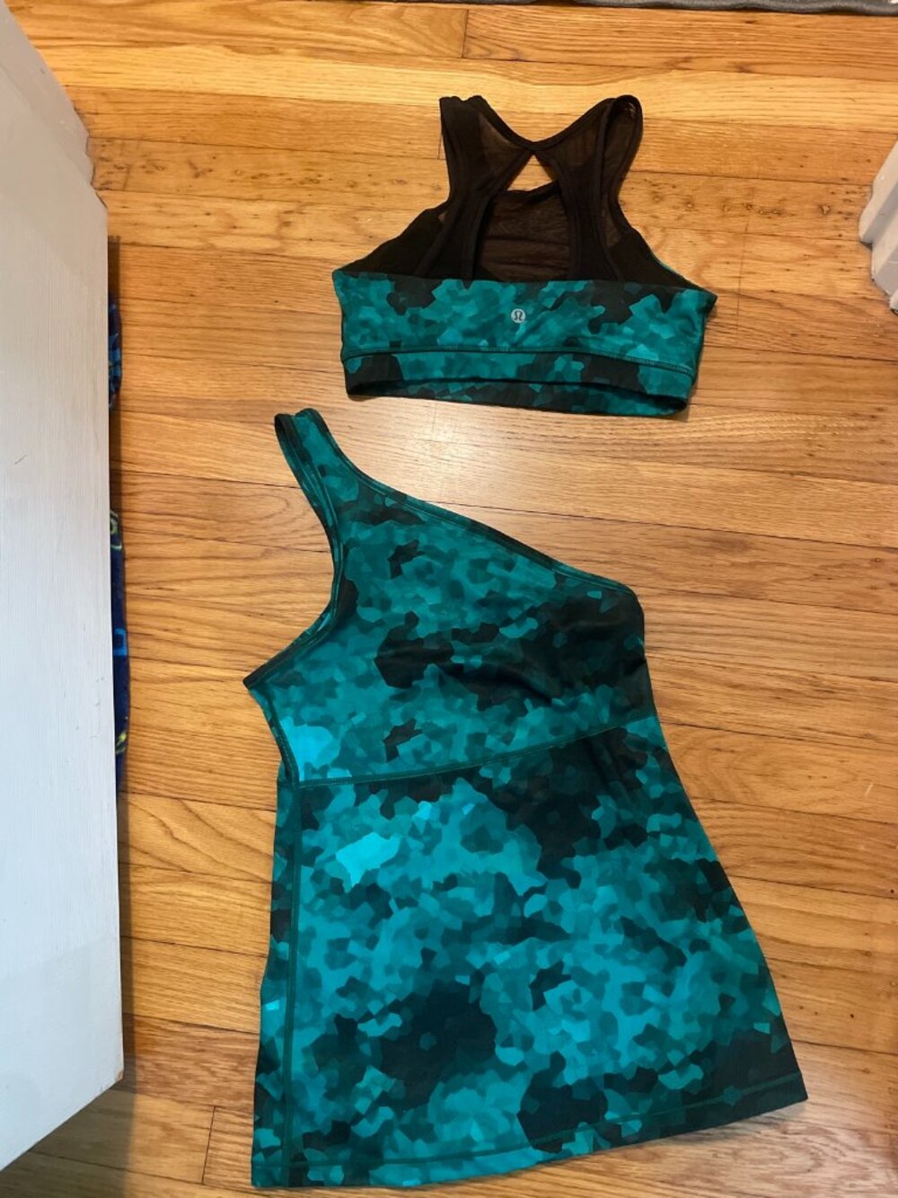 Lululemon Teal Camo Sports Bra + One-Shoulder Tank Set